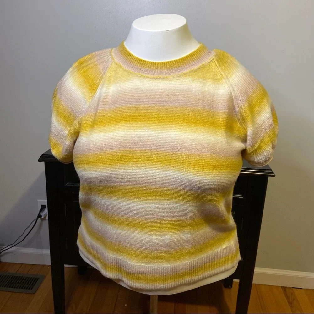 Universal Thread Short Sleeve Sweater - Picture 1 of 3